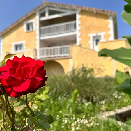 Le Relais - Groupe - Bbq - Babyfoot - Pingpong- Netflix- Clim