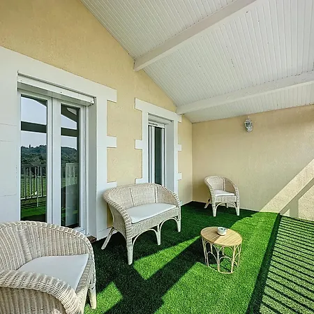 בית נופש Le Relais - Groupe - Bbq - Babyfoot - Pingpong- Netflix- Clim Horsarrieu